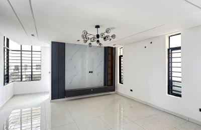 5 BEDROOM DETACHED DUPLEX