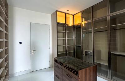 5 BEDROOM SEMI DETACHED DUPLEX