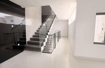 5 BEDROOM DETACHED DUPLEX
