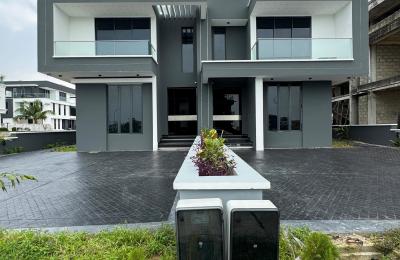 5 BEDROOM SEMI DETACHED DUPLEX