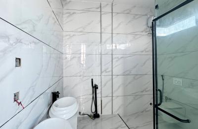 4 BEDROOM DETACHED DUPLEX WITH SWIMMING POOL FOR SALE