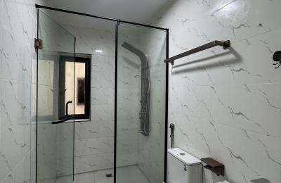 6 BEDROOM DETACHED DUPLEX WITH A SWIMMING POOL