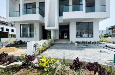5 BEDROOM SEMI DETACHED DUPLEX