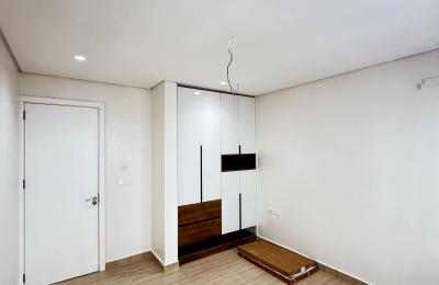 5 BEDROOM SEMI DUPLEX WITH A SWIMMING POOL