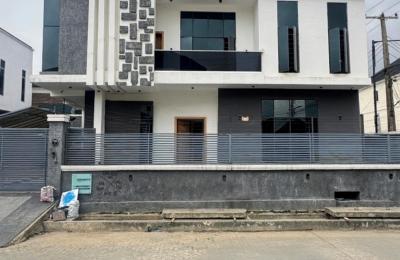 5 BEDROOM DETACHED DUPLEX