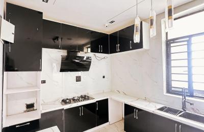 5 BEDROOM DETACHED DUPLEX