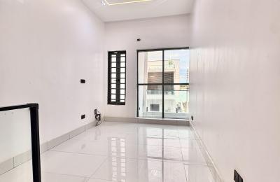 4 BEDROOM DETACHED DUPLEX FOR SALE