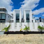 5 BEDROOM DETACHED DUPLEX WITH A SWIMMING POOL
