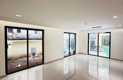 5 BEDROOM SEMI DUPLEX WITH A SWIMMING POOL
