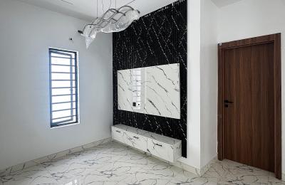 4 BEDROOM DETACHED DUPLEX FOR SALE