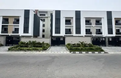 4-Bedroom Maisonette