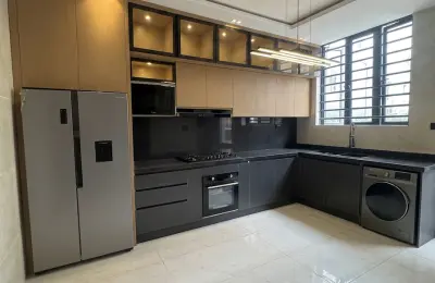 5 Bedroom Fully Detached Duplex