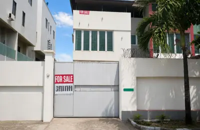 4 Bedroom semi detached duplex
