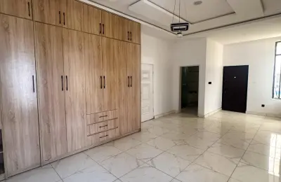 4 Bedroom Semi-detached duplex