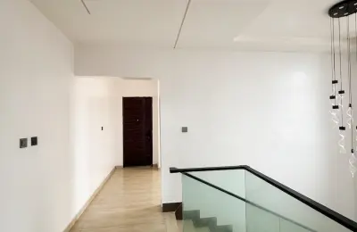 5 Bedroom Fully Detached Duplex