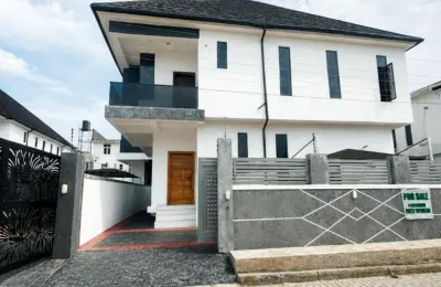 4 Bedroom Semi-detached duplex