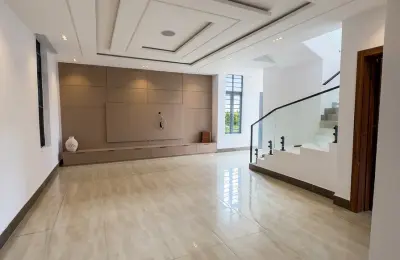 5 Bedroom Fully Detached Duplex