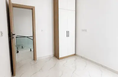 4 Bedroom Terrace