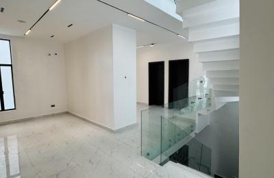 5 bedroom fully detached duplex