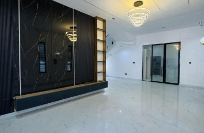 5 bedroom fully detached duplex with swimming pool