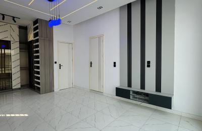 5 bedroom fully detached duplex with swimming pool