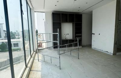 5 bedroom fully detached duplex