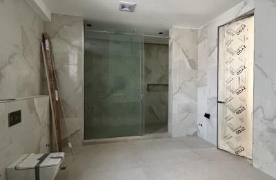 6-bedroom fully detached duplex with swimming pool