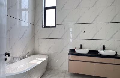 5 bedroom fully detached duplex with swimming pool