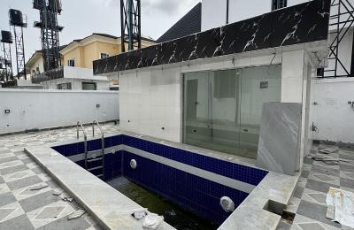 5 bedroom fully detached duplex with a swimming pool