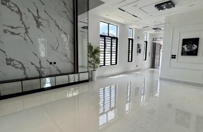 5 bedroom fully detached duplex with swimming pool