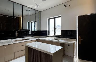4-bedroom semidetached duplex with BQ