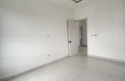5 bedroom fully detached duplex