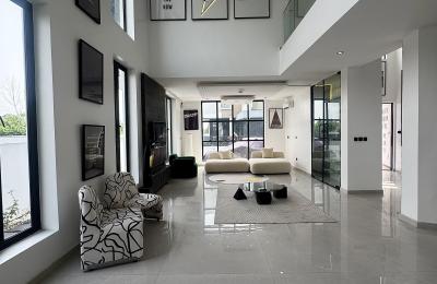 Furnished 5 bedroom fully detached duplex