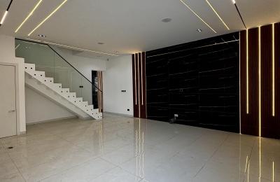 4-bedroom semidetached duplex with BQ