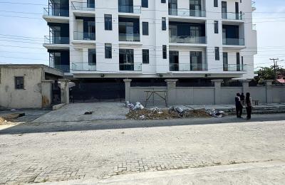 2 bedroom apartment with swimming pool