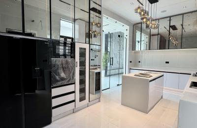 5 bedroom fully detached duplex with swimming pool