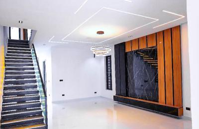 5 bedroom fully detached duplex with swimming pool