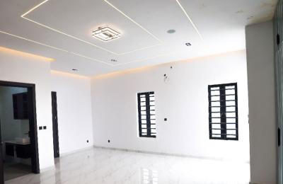5 bedroom luxury duplex with swimming pool