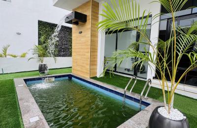 5 bedroom fully detached duplex with swimming pool