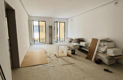 4-bedroom townhouse with swimming pool