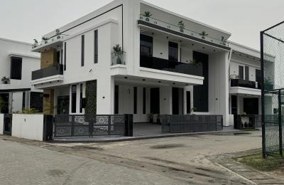 5 bedroom fully detached duplex with swimming pool