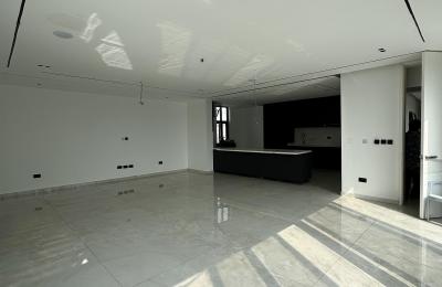 6-bedroom fully detached duplex with swimming pool