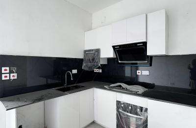 2 bedroom apartment with swimming pool