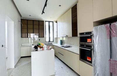 5-bedroom semidetached duplex