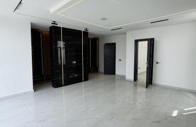 5 bedroom fully detached duplex