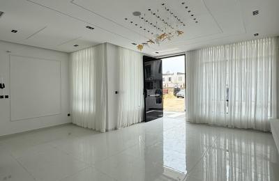 5-bedroom fully detached duplex with swimming pool