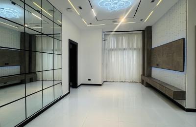 5 bedroom fully detached duplex with swimming pool