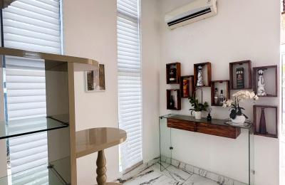 Fully furnished 5-bedroom fully detached duplex