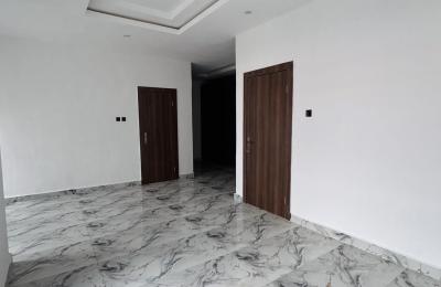 4 bedroom fully detached duplex