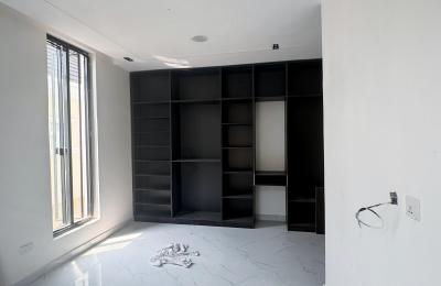 5 bedroom fully detached duplex